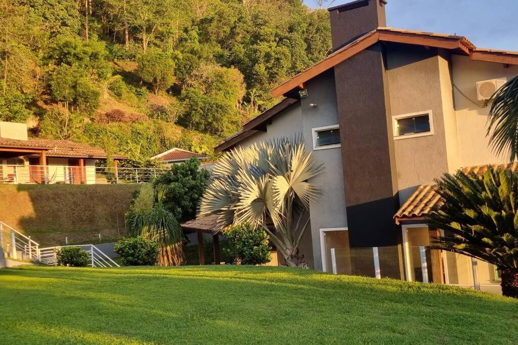 Casa 996 Condominio Fazenda Orypaba 南蒙蒂阿莱格里 外观 照片