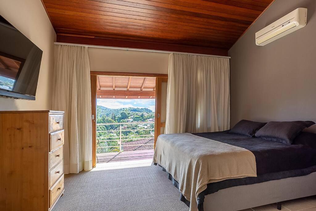 Casa 996 Condominio Fazenda Orypaba 南蒙蒂阿莱格里 外观 照片